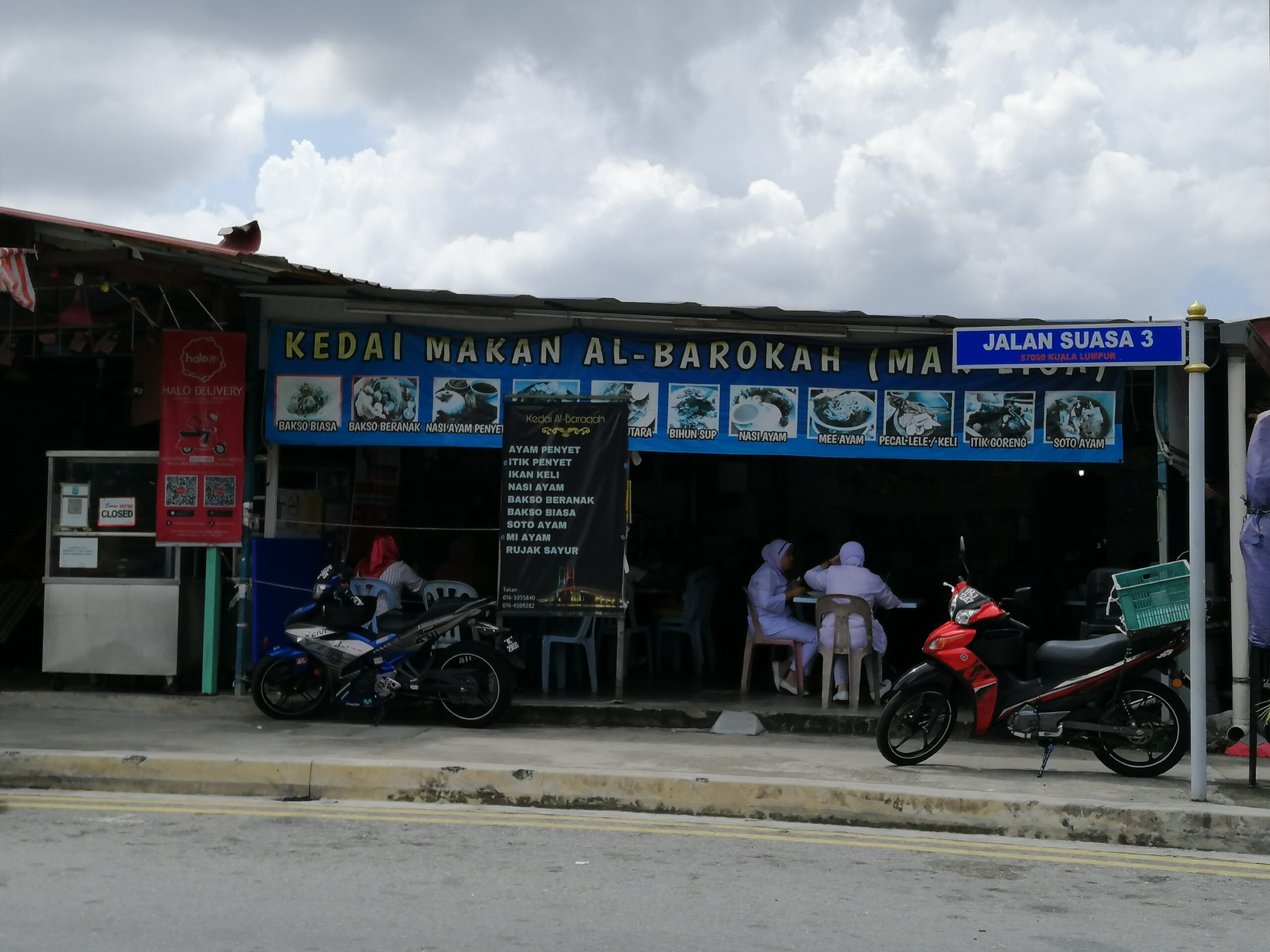 Randomly eating at this Shabby-Looking Sungai Besi Ayam Penyet Store and it was OK | OnlyFoodKL