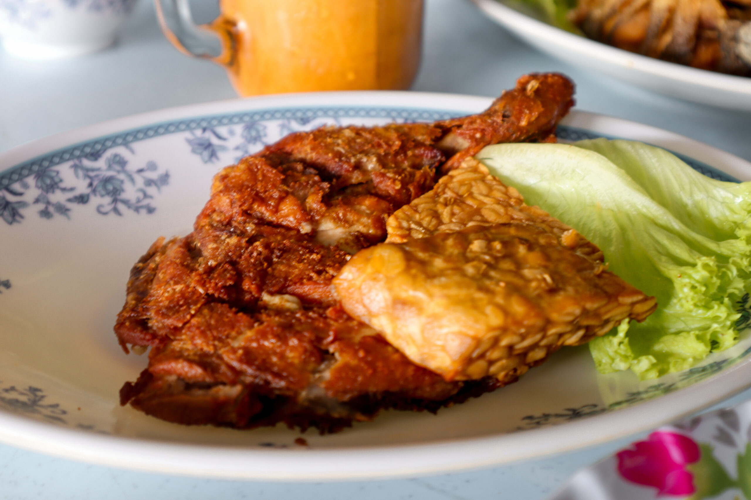 Randomly eating at this Shabby-Looking Sungai Besi Ayam Penyet Store and it was OK | OnlyFoodKL