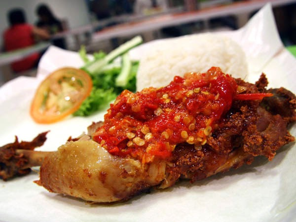 4 Ayam Penyet Places you should know as a chicken lover in the Petaling District | OnlyFoodKL