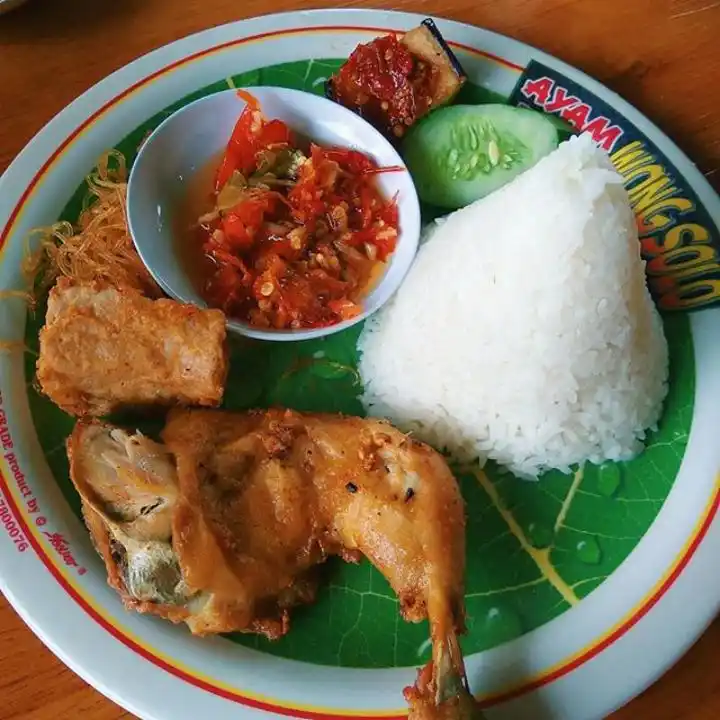 4 Ayam Penyet Places you should know as a chicken lover in the Petaling District | OnlyFoodKL