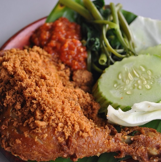 4 Ayam Penyet Places you should know as a chicken lover in the Petaling District | OnlyFoodKL