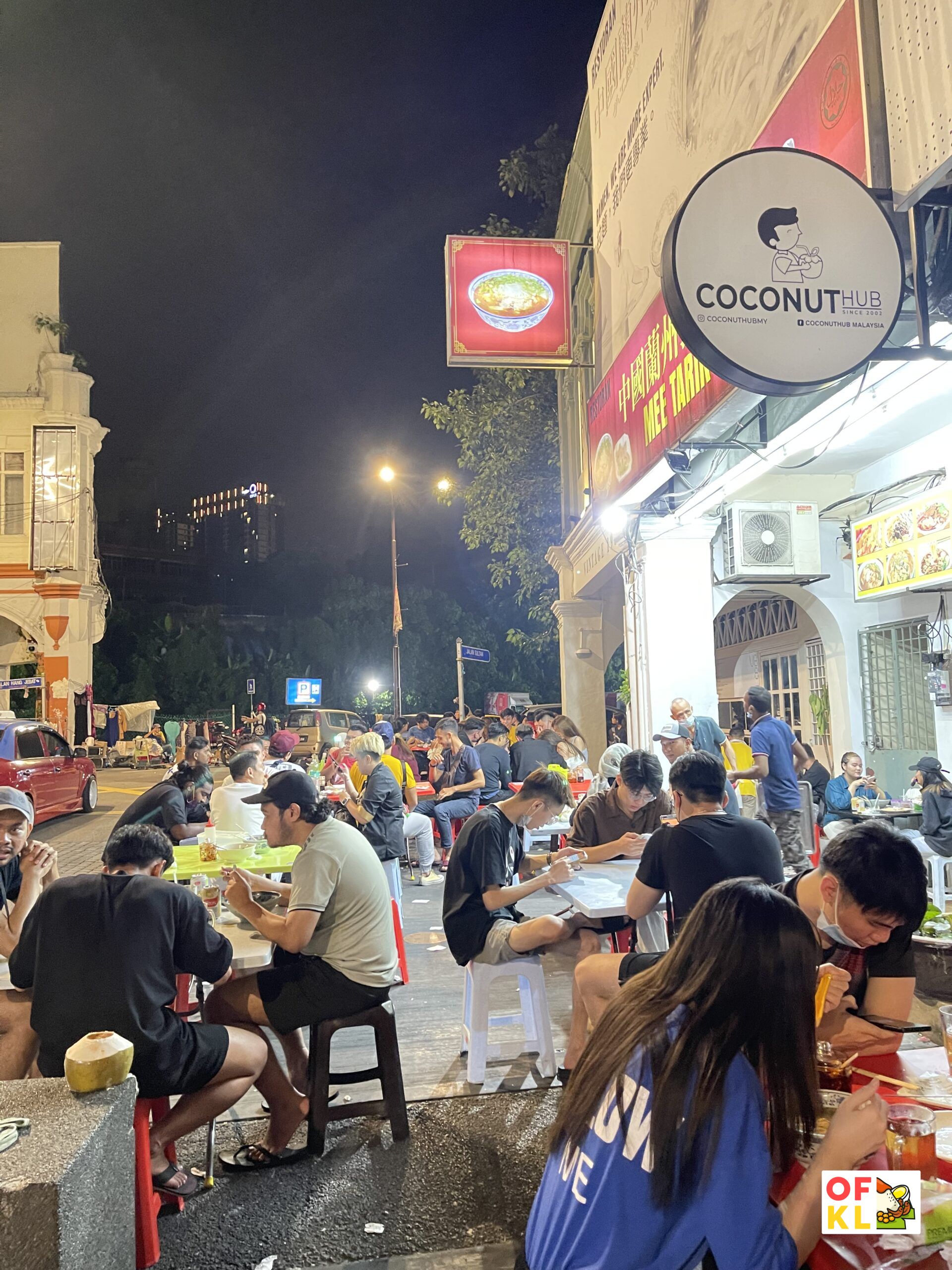 KL's Mee Tarik is our new Fave Late Night Supper Spot serving Skewers and Beef Noodles