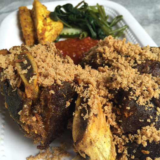 4 Ayam Penyet Places you should know as a chicken lover in the Petaling District | OnlyFoodKL